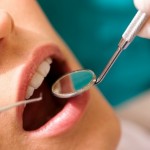 Phải làm gì khi bị đau nhức răng do viêm lợi trùm?
