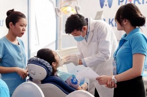 Sạch 99,9% mảng bám với cách lấy cao răng siêu âm